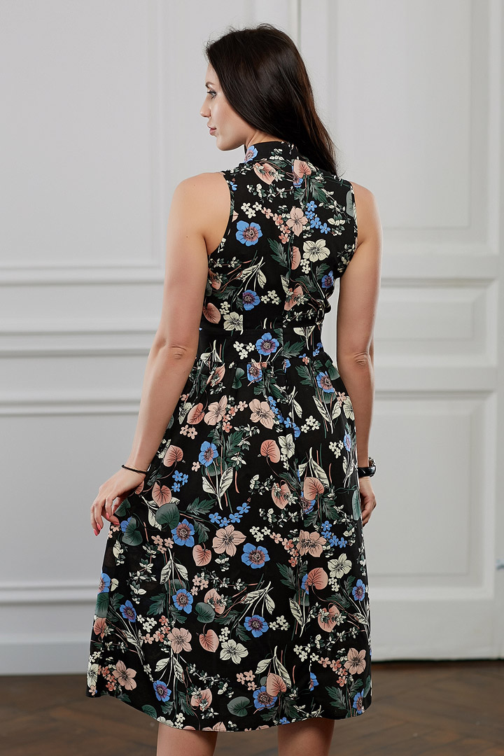 Фото товара 16549, черное платье с цветочным принтом